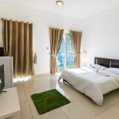 Amazing Rooms for Female Guests for rent in Dubai Marina