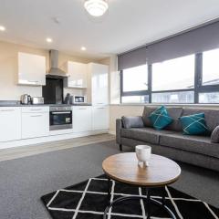 Contemporary 2 Bed Apartment Salford