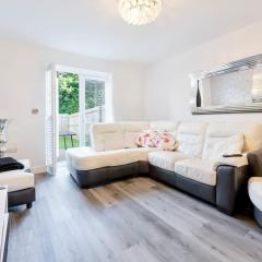 Modern 2 Bedroom House in Wolverhampton