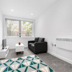 Modern 1 Bedroom Apartment in Central Newbury