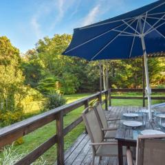 Sleeps 8 Minutes to Nauset Beach