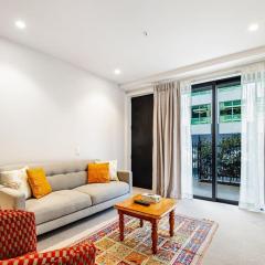 Spacious Mount Eden Apartment