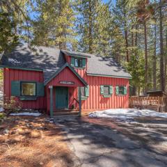 Cozy Cabin 5 Min Walk to Lake Tahoe Hot-Tub Excellent Location