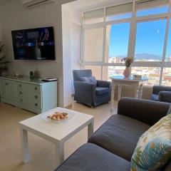 Centric top floor apartment