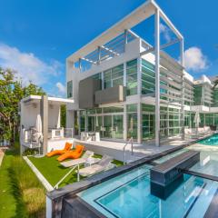 Indulge in Waterfront Elegance Your Ultra Luxury Miami Beach Estate Beckons!