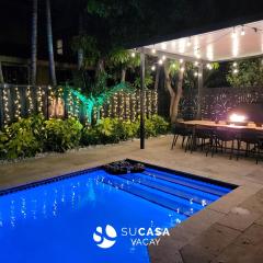 Luxe Pool, BBQ & Fire Pit - 5 min to DolphinMall