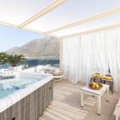 Villa Iris, beachfront, with jacuzzi, up to 9 guests, Mpali beach, Rethymno!