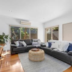 Prime Coastal Hideaway, 450m to beach and river