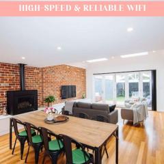 SENSATIONAL Renovated Cottage in Beautiful Seddon