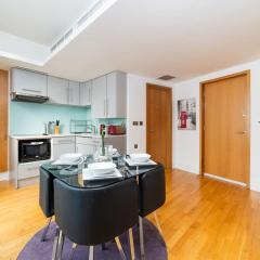 Piccadilly Circus-West End Central London Studio Apartment