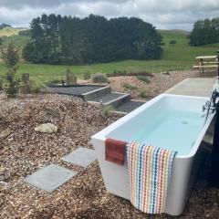Soul Shack, with outdoor bath