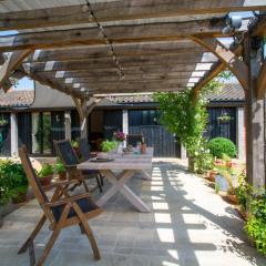 Courtyard Barn 2