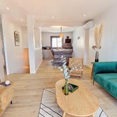 Maison entre canal et mer