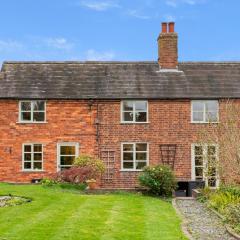 Luxury cottage, 8 guests, 4 bedrooms, Staffordshire