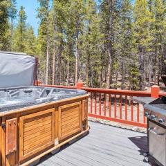 Mountain Home with Amazing Views and Hot Tub