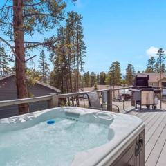 New Listing - Doc's Place - Beautiful Hot Tub Views