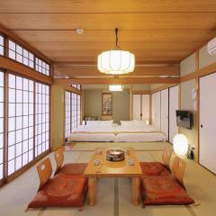 Hanagin - 3 Bedroom Japanese apartment for 11 people 201