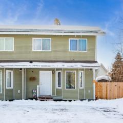 Alaska Hog House: Cozy & Spacious home Anchorage