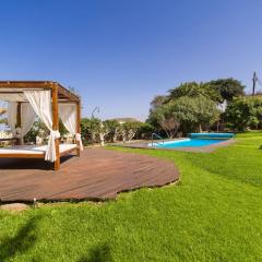 Villa with Pool and sea views in Banana Plantation