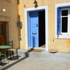 Vori`s blue door country house