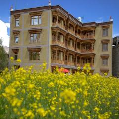 The Nangsay Hotel