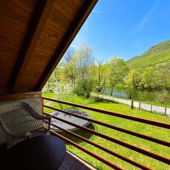 River View Tiny House with Garden