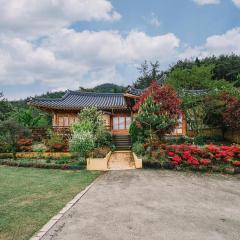 Yeosu Hanulchaeok Pension