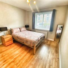 Spacious Ground floor, 2 bed by Lains Lettings m