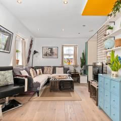 GuestReady - Artsy Penthouse in Heart of the City