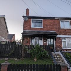 Máiréad - newly refurbished property in Gaeltacht Quarter