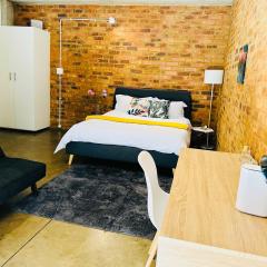 Vibrant Maboneng Studio-Perfect For Exploring Jozi