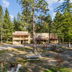 Fort Williamson Glacier Vacation Rentals
