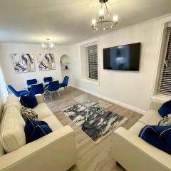 Casa Fresa - 224 King St