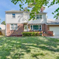 Pet-Friendly Virginia Beach Abode with Deck and Grill!