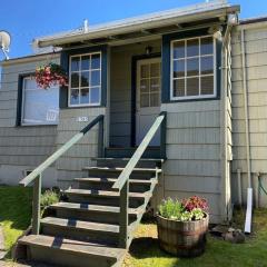 Historic Downtown Cottage