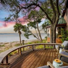 Buck Island by AvantStay Exclusive Private Island Sleeps 26 Pool Hot Tub Views