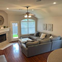 Cozy & spacious 3 bed home North San Antonio - Stone Oak area
