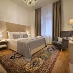Old Town Residence by Little King