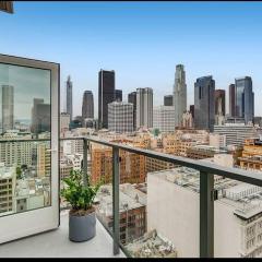 Sleeps 9 Three Bedroom Heart of Downtown Los Angeles