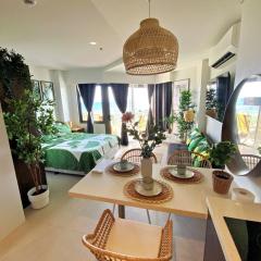 Dominiks nature and silent Jungle Studio Epic Ocean View Tambuli Mactan Pool Beach High Floor