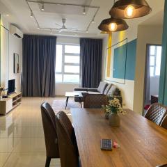 Alwafiqah Palmyra Condo 3 Bedroom- With Netflix & Wifi near Bangi, Kajang, Nilai,Putrajaya, KLIA