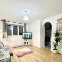 London Gem Apartment in Deptford with parking near Cutty Sark & Greenwich Markets