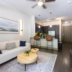 Luxury Downtown Houston Suite