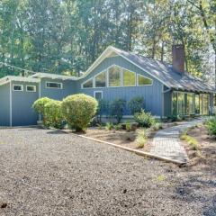 Cozy Abode with Yard about 1 Mi to Dtwn Summerville