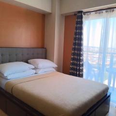 Condo with Balcony - MIGAs Haven at Sunvida Tower