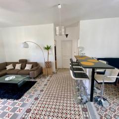 Grand appartement en centre ville avec terrasse