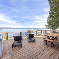 Towering Pines Lakefront - 3 BR w Hot Tub & Buoy