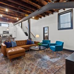 Riverfront Loft-Private Roof Deck-Parking-P204