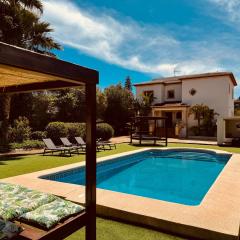 Javea Dream Luxury Villa with Pool, Lounge, BBQ, Airco, Wifi