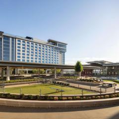 Hilton BNA Nashville Airport Terminal